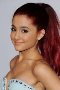 Ariana Grande No Makeup: Stunning Natural Beauty Revealed 2 Ariana Grande no makeup natural beauty with red hair and bare face look