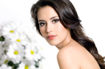 Tips on how to keep your skin clear and healthy naturally