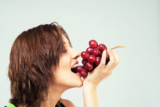 How Many Calories Are in 10 Grapes? Nutrition Facts & Health Benefits